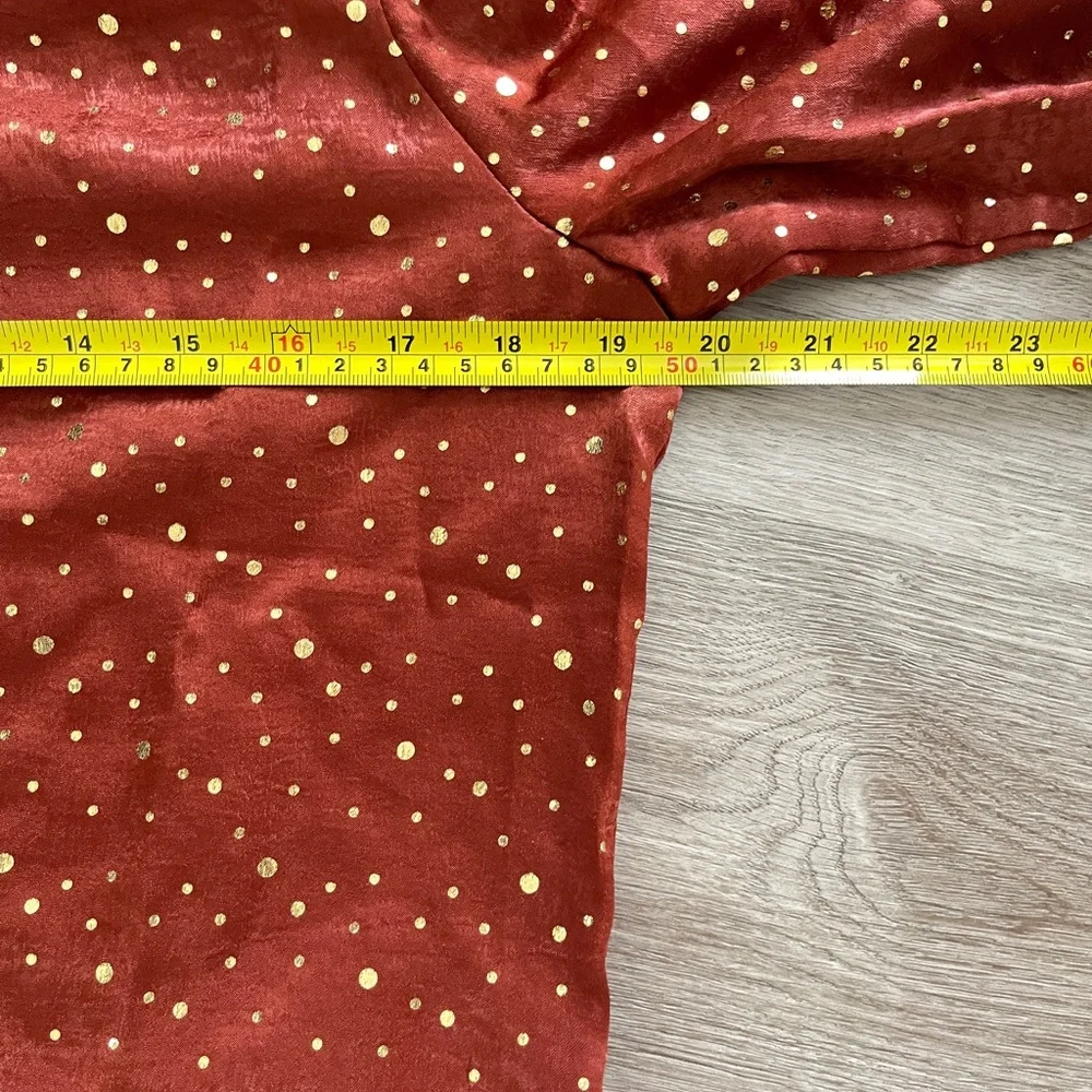 Q2 Womens Blouse Size Medium Orange Gold Polkadot Silky Top - Picture 8 of 11